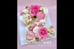 Alice Bakes Cakes Peterborough - 10