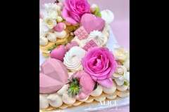 Alice Bakes Cakes Peterborough - 11