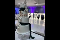 Elegant Cake Designs by Lou Manchester - 17