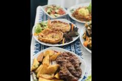 Restaurant La Doi Cocosi Luton - 16