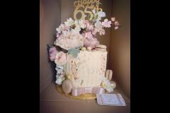 Scrummy Licious Cakes - 12