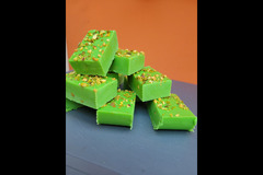 ANEMONA SWEETS