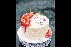 Cakes by Cristina Bradford - 10