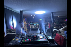 Dj Robert Eremia